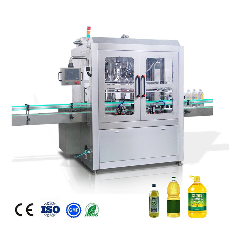 Stroj za polnjenje plastičnih steklenic